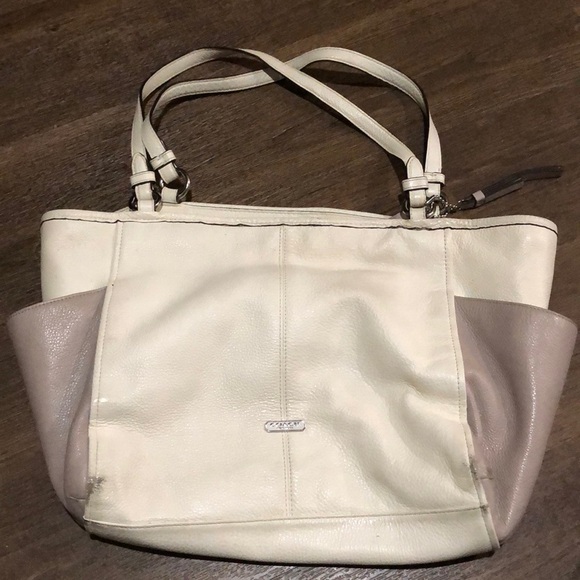 [COACH] Park Carrie Color Block Shoulder Bag - Picture 1 of 12